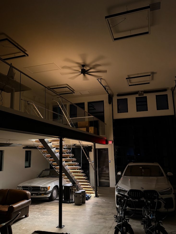 The4amBroker's tweet image. Success isn't an accident. #retwit

9:13 PM, and I'm just sitting back down to keep chasing my dreams and goals.

I pride myself on being the hardest working person in the room, always.

And guess what?  I used to not be.

I think back to when I was a student athlete.

I worked