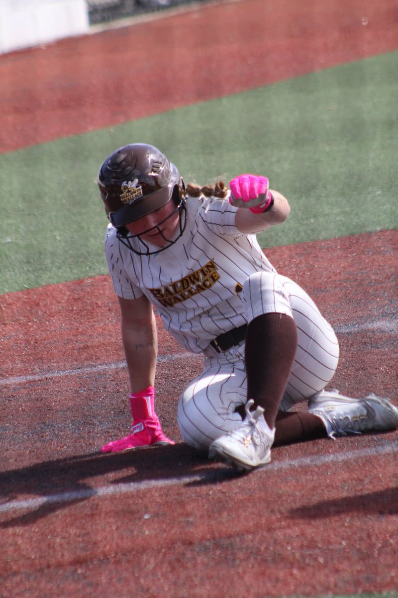 BW Softball tweet media