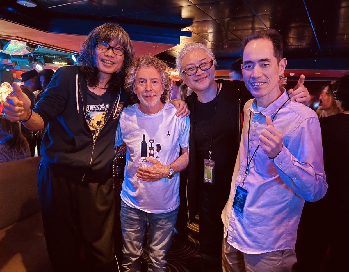 official_baraka's tweet photo. 2026年Cruise to the Edgeは、無事に終了いたしました。今回も実り多いツアーとなりました。最終日のパーティでは、エディ・ジョブソン、エイドリアン・ブリューサイモン・フィリップスら諸先輩方と貴重な時間を過ごし、次のステップへのイメージがわきました。ありがとうございました。
#ctte https://t.co/5KStr8OqcW