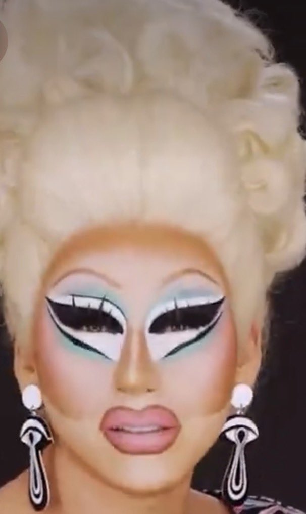 gingertop27's tweet photo. @trixiemattel https://t.co/UJnEIHXs5z