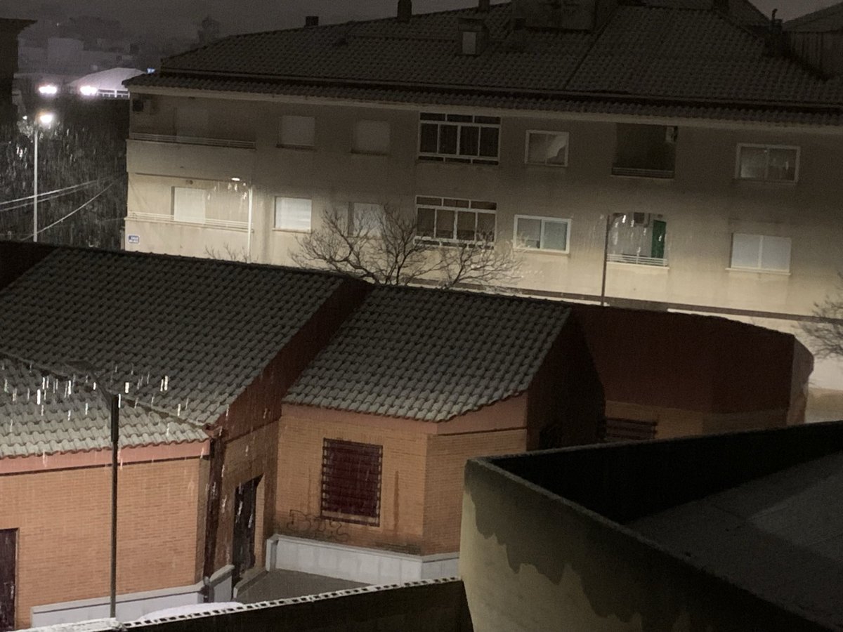 fjcabanero's tweet photo. #nieve #Albacete https://t.co/sdX1Mu9RSd