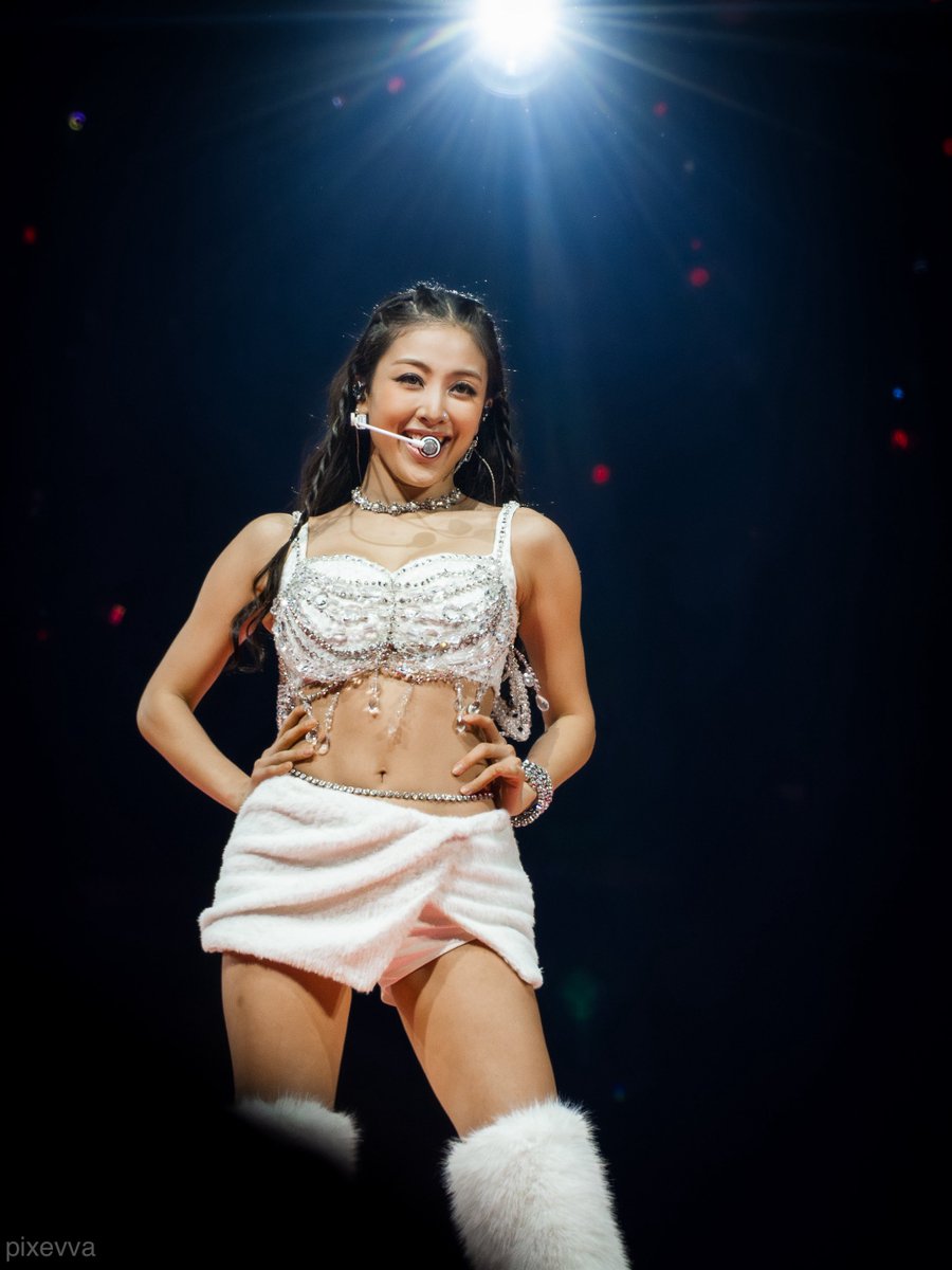 pixevva's tweet photo. #JIHYO #지효
#TWICE #트와이스 
#THISISFOR_HAMILTON https://t.co/f1alWmeEVq