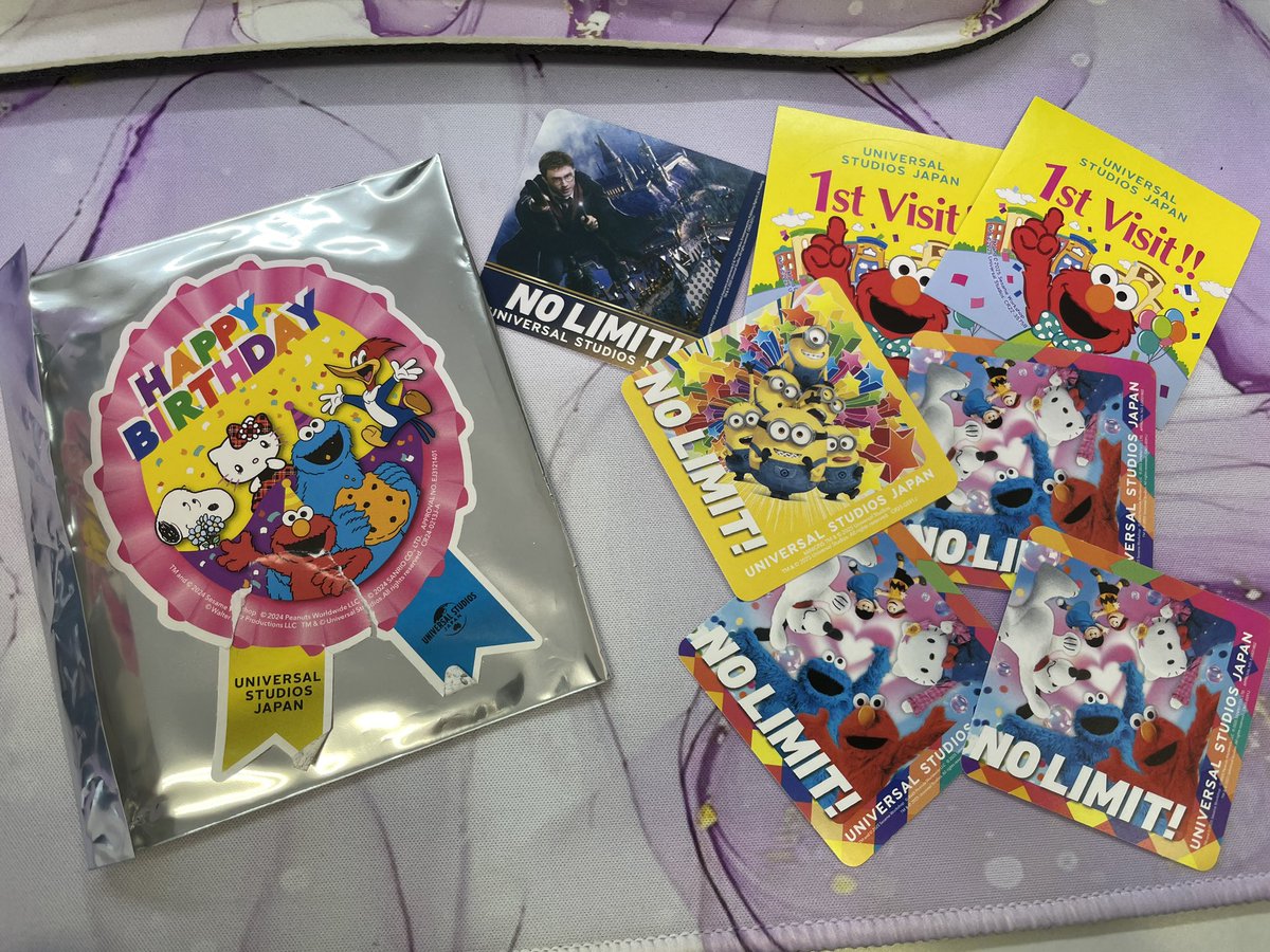 I went to USJ last week after I hadn’t been able to all of last year. I got quite a bit of the collection of stickers too!
It was my brother’s first visit so the staff thought it was mine too lol
I luckily got the birthday sticker too! I wore it and lots of staff greeted me lol