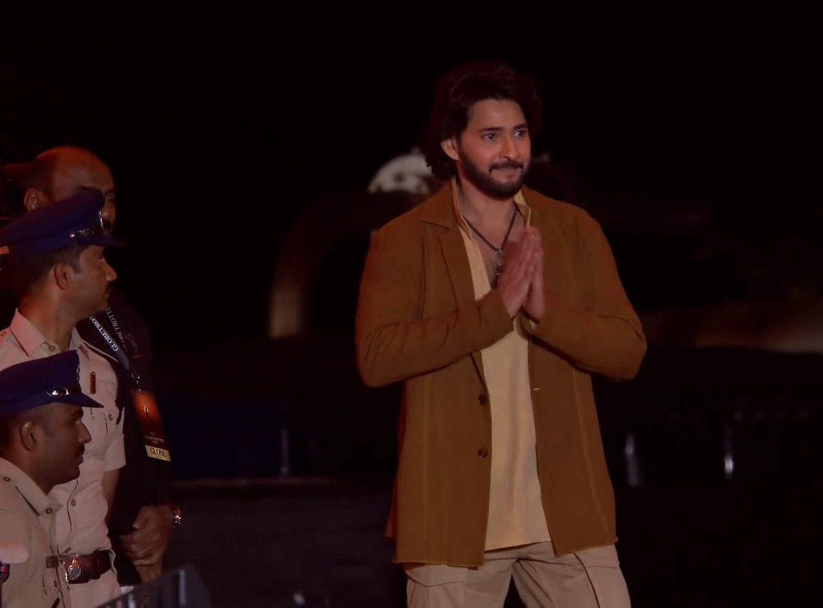 ᴍʀ.ᴅʜꜰᴍ 🔱 tweet media