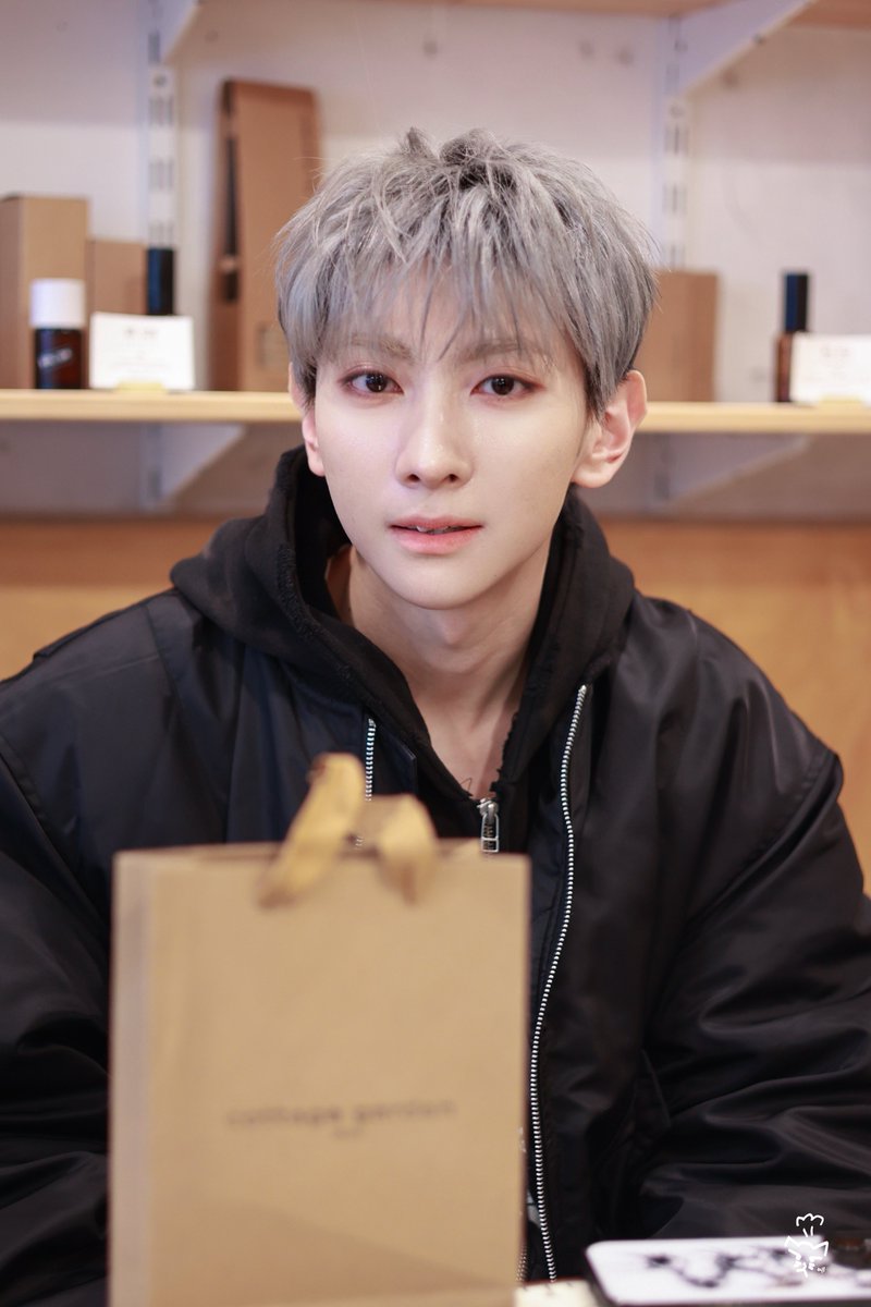 syaidaO909's tweet photo. 260308

#SYA #샤 #이준영 
#BLITZERS #블리처스
#여우한마리_잡아가세용 https://t.co/a4kfew5JwI