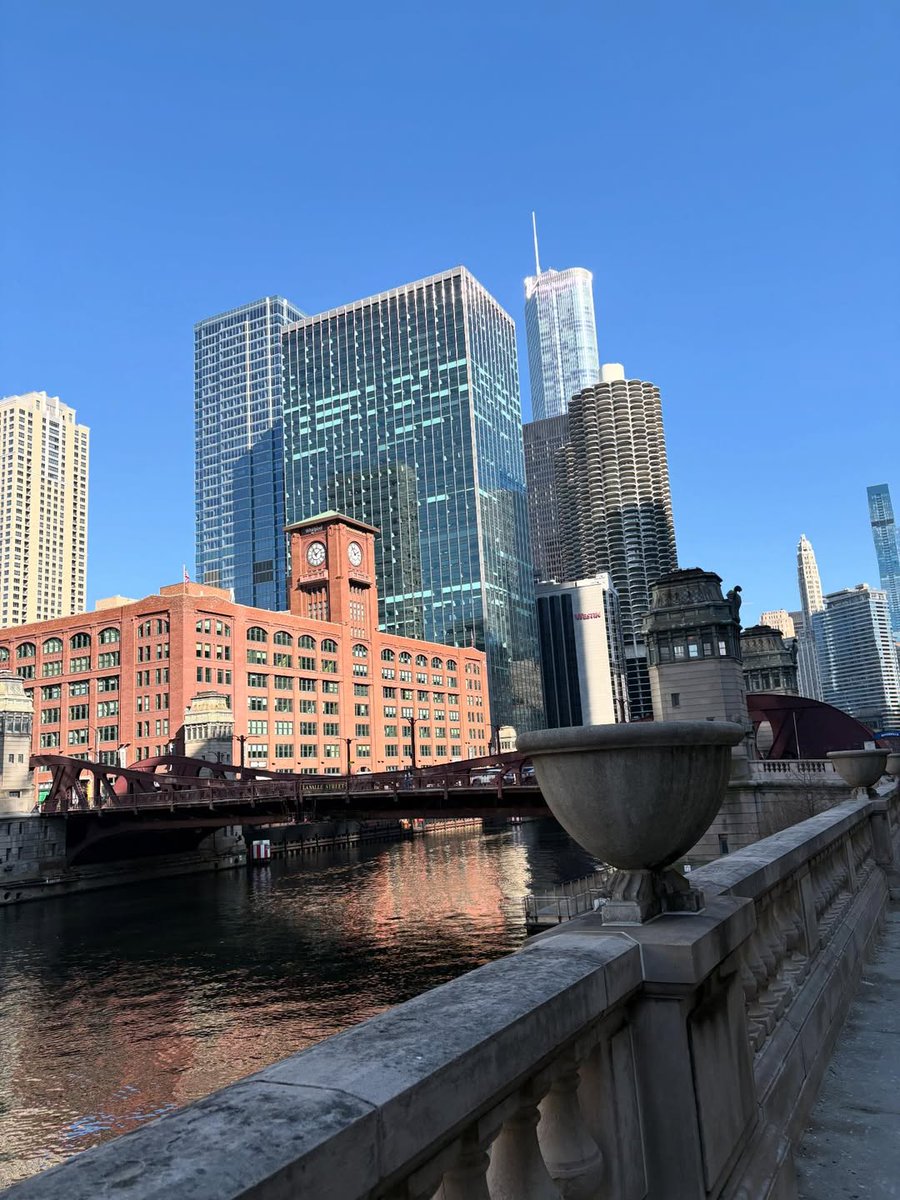 Chicago Queen tweet media