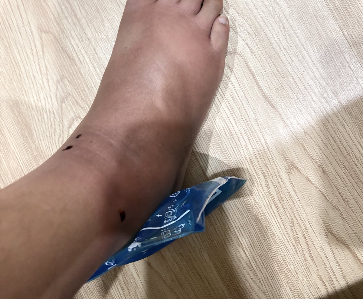 𝐀♡︎ tweet media