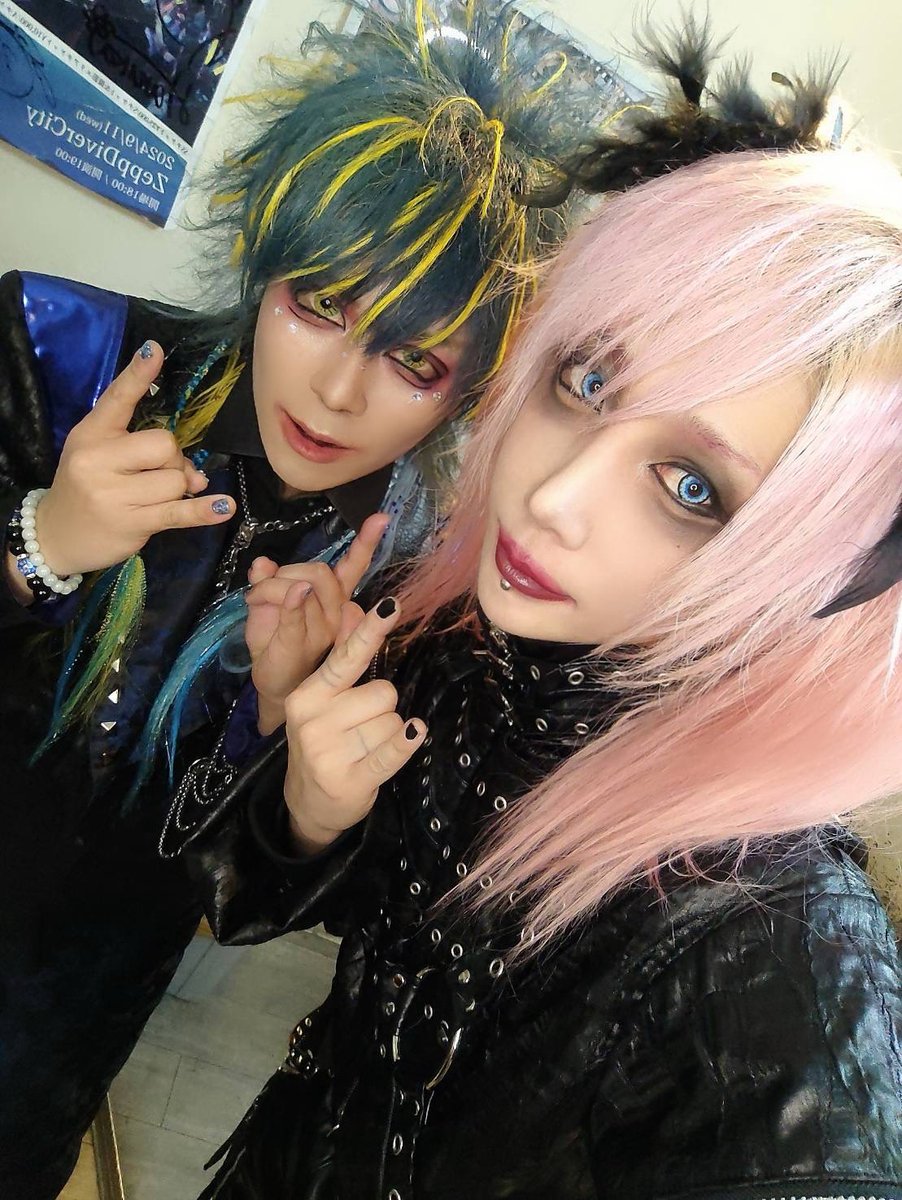 去年seiraセッションで一緒だったLIZAのiceさん
最近お互いよく機材の話しをするんだ
昨日はお疲れ様でした
