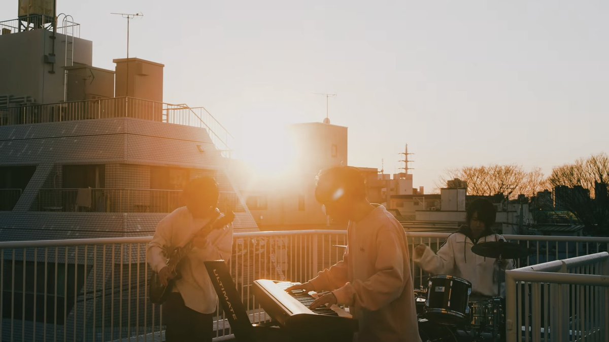 ミワカナコ tweet media