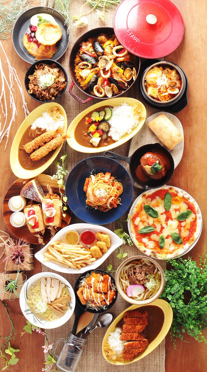 okuandibu's tweet photo. これが「無料で食べ放題」🙆✨！？

３月１１日（水）開催🥳💫
 レストラン「食事無料」×「８時間」×「何度でも食べ飲み放題」🥳✨
総額「５０００万円」還元キャンペーン🙆✨

レストランのメニューは約「８０種類」🥘 🥂

「食事���料」は「料理・スイーツ・ドリンク」まで全て対象🍕🧁 🥂

“どうして無料なのか”というと💫…
 その「“秘密”」は🙆✨！？

いつも「ゲレンデで笑顔を見せてくれる皆さん」に😊✨
「“心からお返ししたい”」からです(*＾ー＾)ノ✨

「食事無料」イベントの詳細は
こちらをチェック😋✨⇩⇩
https://t.co/OO6s6hAeKI

「レストラン」詳細はこちら🍕🧁 🥂✨
https://t.co/PN8JXTXrJu

「１１月１４日(金)〜４月１２日(日)」
「１５０日＝５ヵ月」オープン⛷️✨
グランスノー奥伊吹（旧：奥伊吹スキー場）
https://t.co/n1nCVNZ0cB