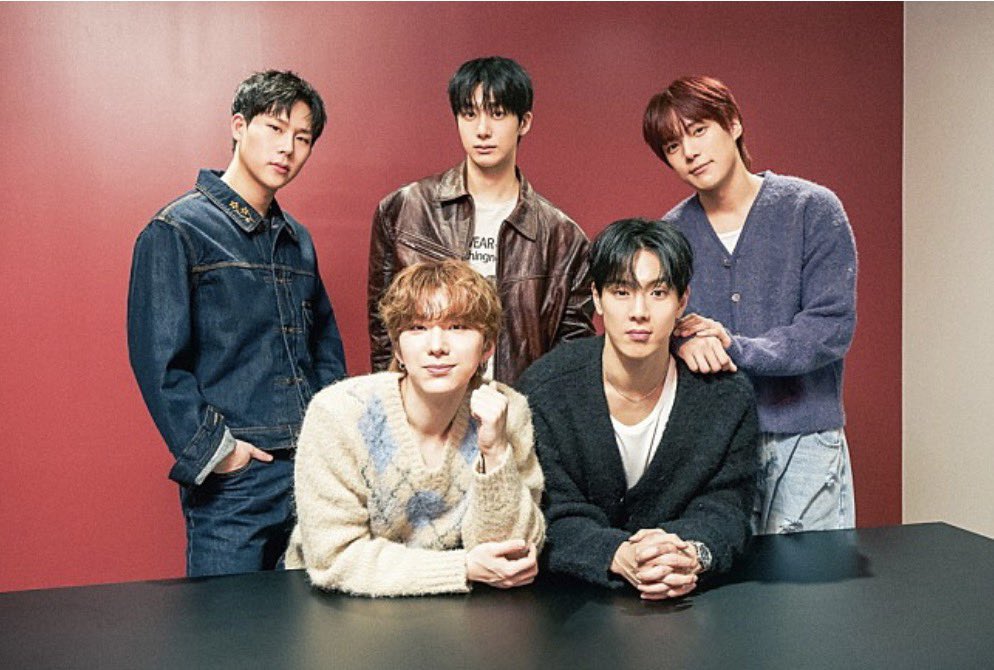 ヒョンウォンの自撮り集合写真もいただけないでしょうか😮‍💨
#MONSTA_X