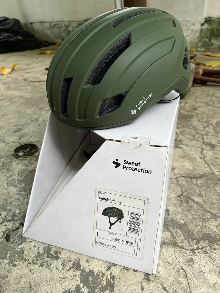 AllanKsoemo's tweet photo. FOR SALE!

Sweet Protection size L
#fnfjb https://t.co/0985cn6ktC