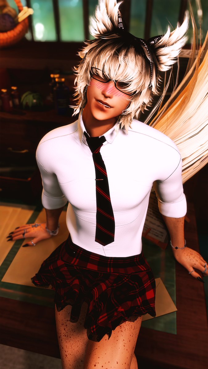 Irah_Lhea's tweet photo. The things we do for extra credit~
~Micah
#gpose #gposer #miqote #peabrain https://t.co/GTYlwwIIxI