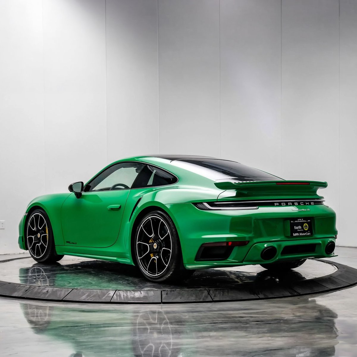 We love cars ❤️ tweet media