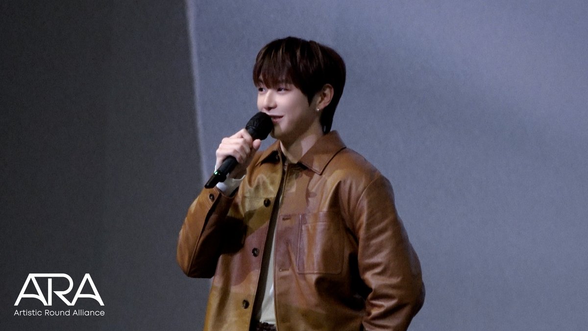 kd_officialx's tweet image. [🎥] 강다니엘(KANGDANIEL) - HOLD YOUR BREATH 무대인사 Behind

youtu.be/Hr1c7N8CIRE

#강다니엘 #KANGDANIEL
#강다니엘홀드유어브레스