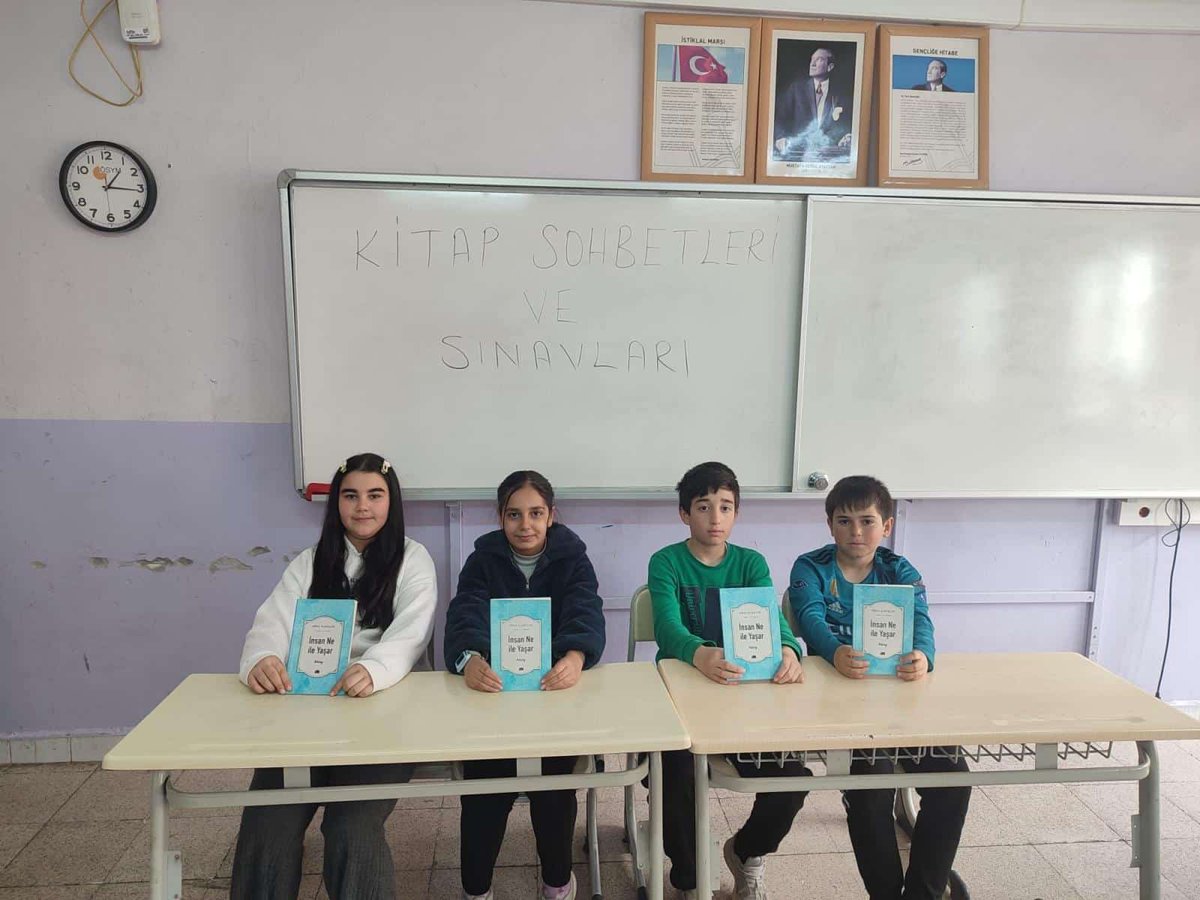Yekta Projesi kapsamında okunan eserler üzerine eleştirel düşünmeyi, tartışmayı ve paylaşmayı geliştirmek adına "Kitap Sohbetleri ve Sınavları" düzenlemiştir.
<a href="/mardinilmem/">Mardin İl Millî Eğitim Müdürlüğü</a> 
<a href="/ali_eyyupkoca/">Ali Eyyupkoca</a> 
<a href="/artukluilcemem/">Artuklu İlçe Milli Eğitim Müdürlüğü</a> 
<a href="/mehmeteminduya1/">Mehmet Emin DUYAN</a> 
<a href="/mustafa70728847/">mustafa özdemir</a>