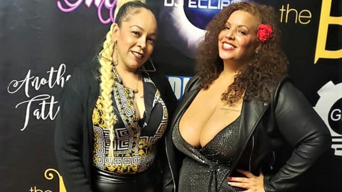 Unsigned Artist Hangout tweet media