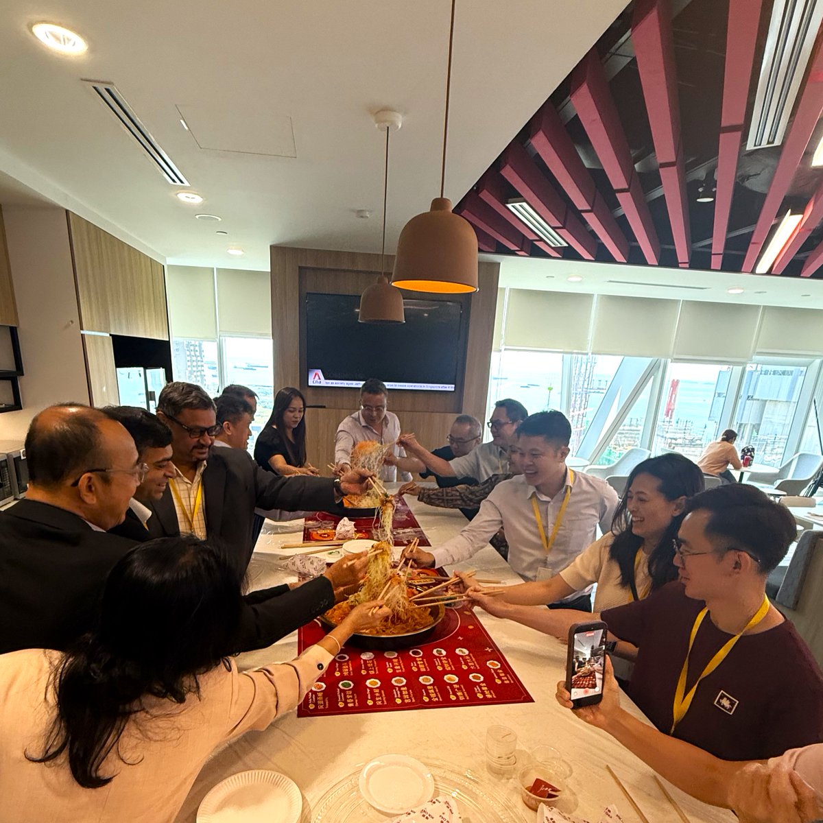 RSystems_Inc's tweet image. Industry leaders joined #RSystems and #Infor in Singapore for our Lunar New Year Luncheon to discuss #CloudERP, #InforWMS, and modern #supplychain transformation. 

Thanks to our partners at Infor and the customers who contributed to an insightful discussion.