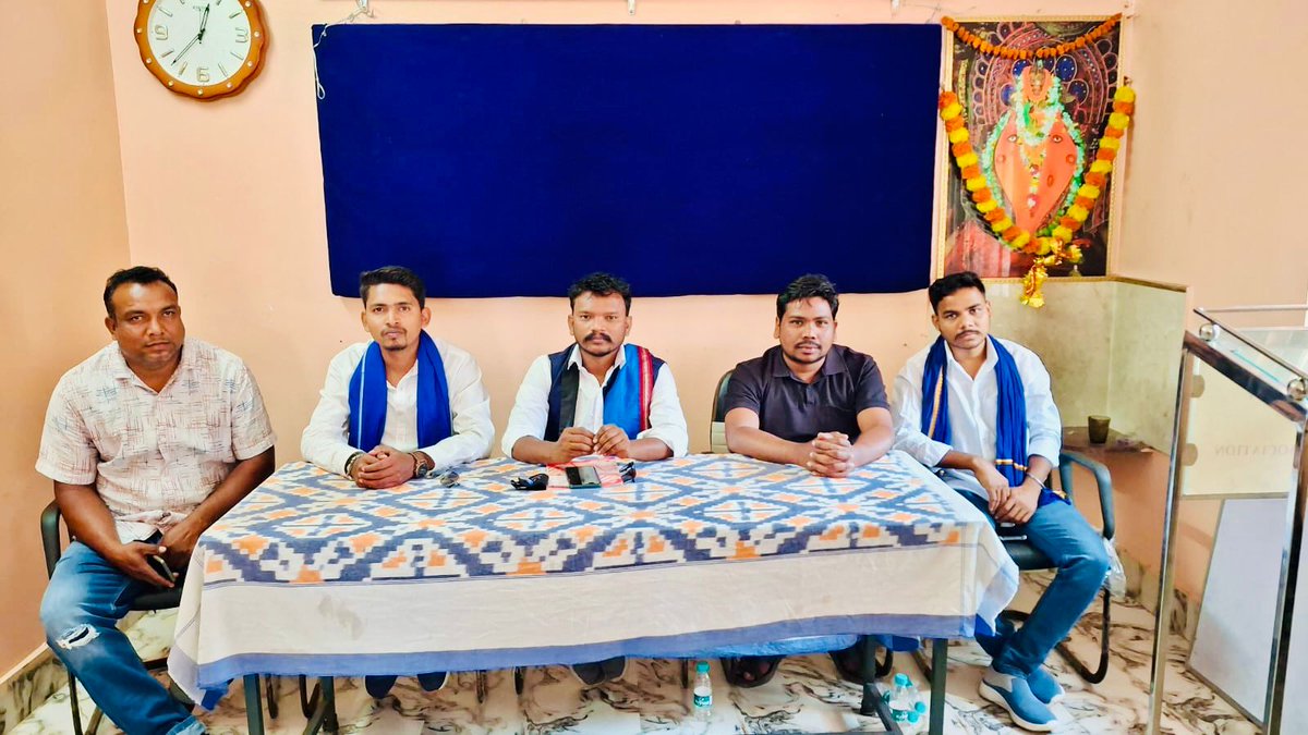 17 ମାର୍ଚ୍ଚ ରେ 12 ଦଫା ଦାବିରେ ସମ୍ବଲପୁର <a href="/Rdcsambalpur/">RDC Northern Division Sambalpur</a> ଅଫିସ ଘେରିବ ଭୀମ ଆର୍ମି <a href="/DmSambalpur/">DM Sambalpur</a> <a href="/SpSambalpur/">SP SAMBALPUR</a> <a href="/BhimArmyChief/">Chandra Shekhar Aazad</a> <a href="/VinayRatanSingh/">Vinay Ratan Singh</a>