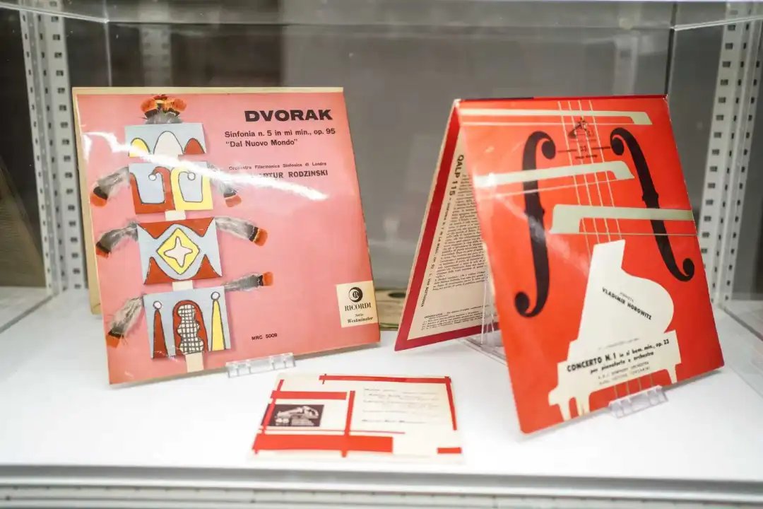 CQ_Liangjiang's tweet image. Discover the Italian design exhibition at E-cool. 

Presenting 19 iconic packaging masterpieces 📦 spanning over 100 years, the show runs from Mar 11 to Apr 11 with free entry. 🎟️ #designmatters #Italy

📸 E-Cool