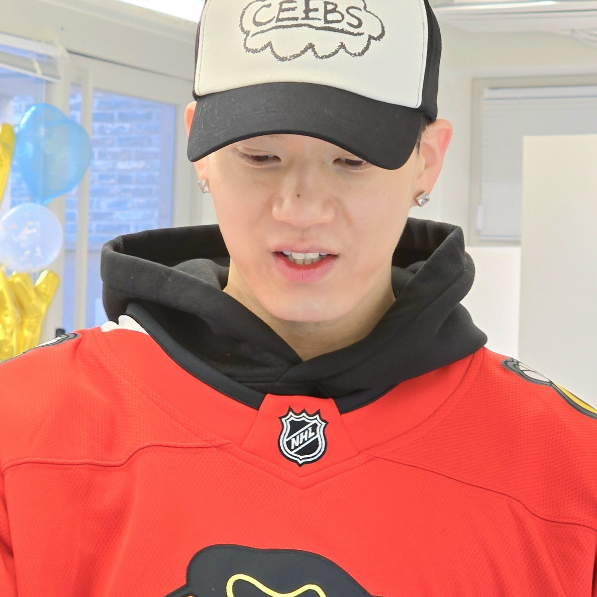 카페 이상현상 | 홍대 생일카페 대관 이벤트 카페 대관 tweet media