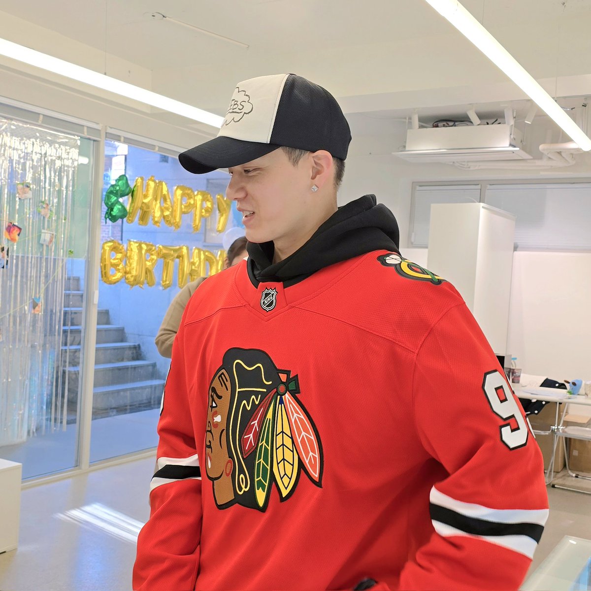 카페 이상현상 | 홍대 생일카페 대관 이벤트 카페 대관 tweet media