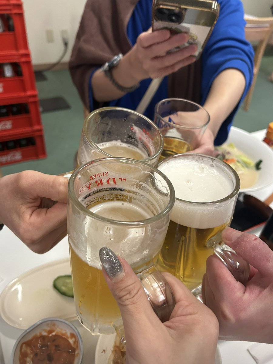 lilybee_mana's tweet photo. 錦糸町向かう途中で、かなちゃもNW向かってることが発覚🥴🟦💕
レストランでやってたよ♡
草加勢のお姉様がたも合流して一緒にやってた🍻🥹💕
#NWLD https://t.co/n2lEVbnuKG