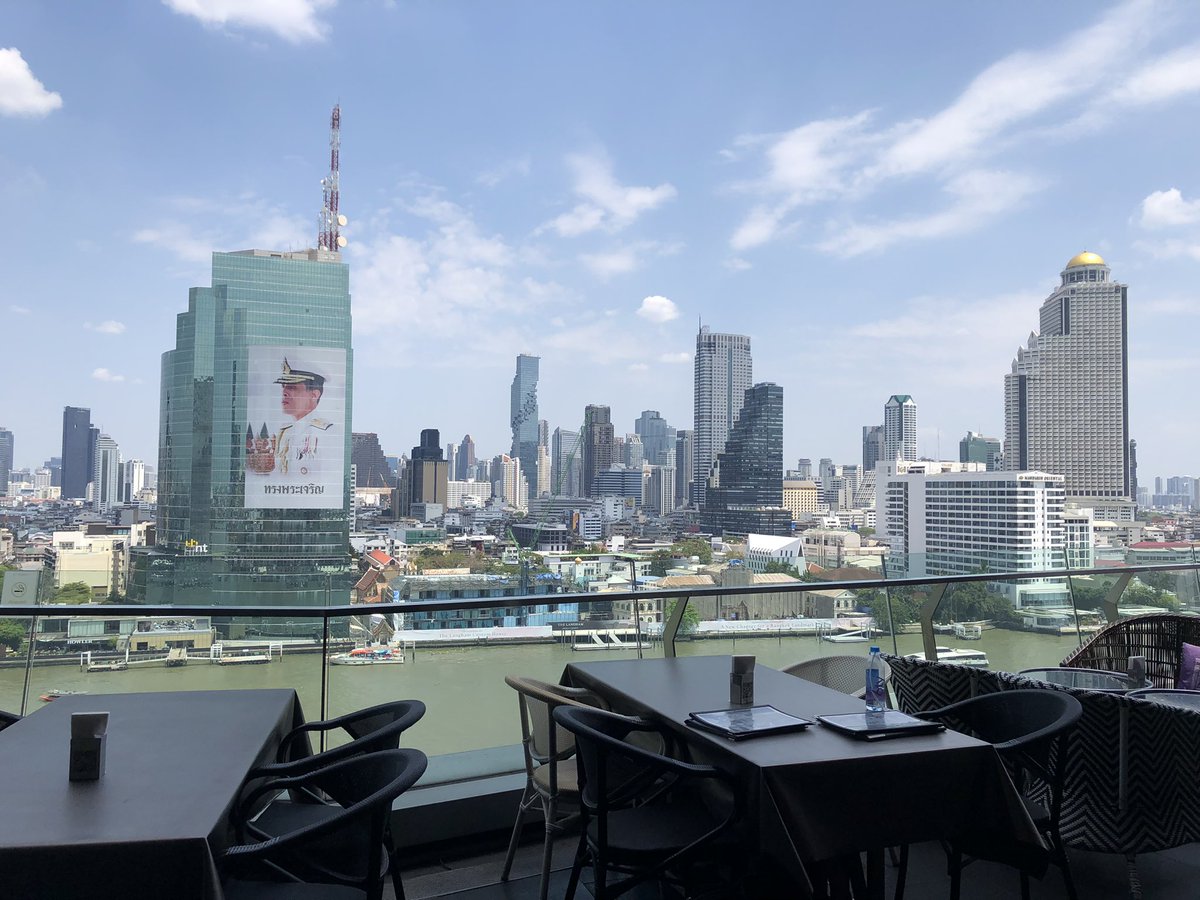 Simon P Evans tweet media