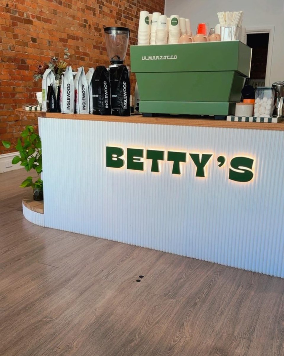 Custom Neon® tweet media