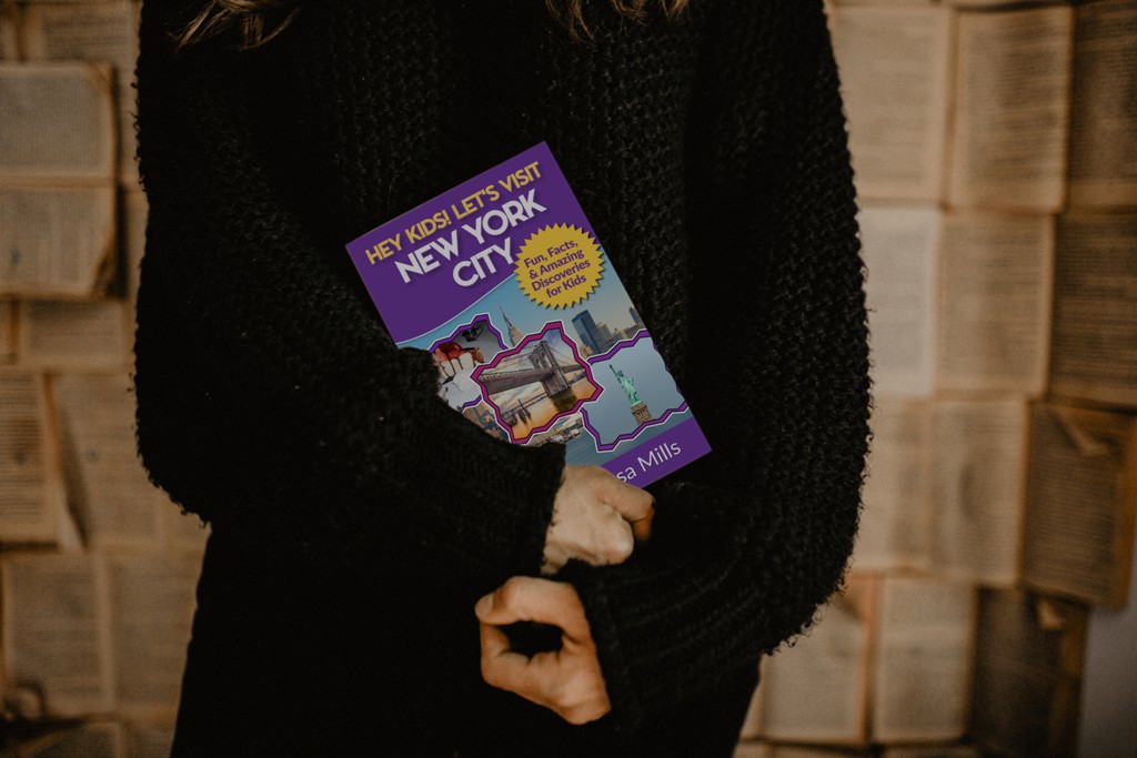 Make sure that they have this book early in the planning phases of your trip as well as when you visit New York City!

Read the full article: Hey Kids! Let’s Visit New York City
▸ lttr.ai/Ao9h1

#FamilyTravel #NewYorkCity #FamilyVacations