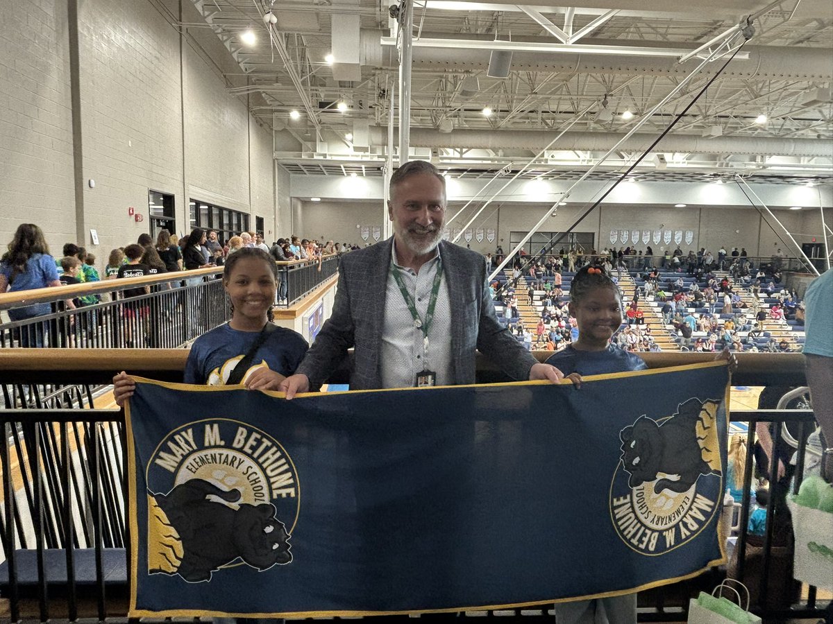 Shateema Times3 tweet media