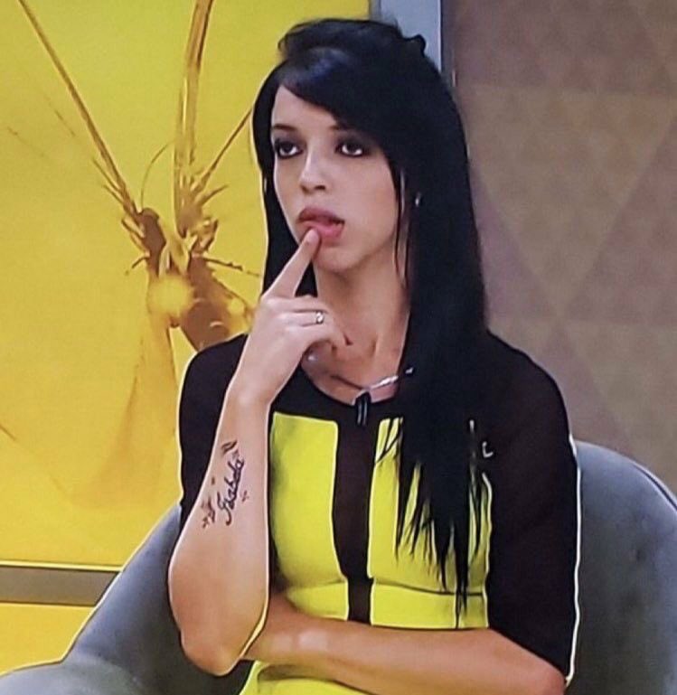 aphelios tweet media