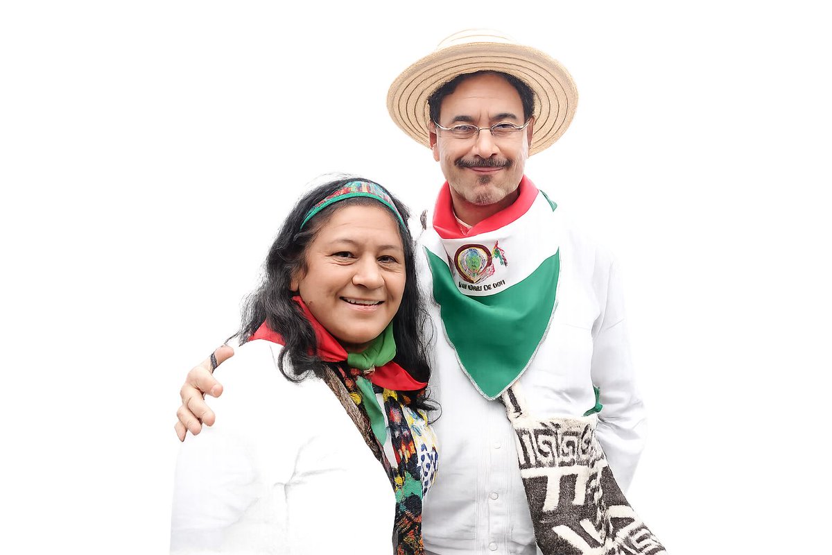 "Volveré y seré millones"

Nada mas que decir. 
Nos fuimos con <a href="/IvanCepedaCast/">Iván Cepeda Castro</a> y <a href="/aida_quilcue/">Aida Quilcué</a>