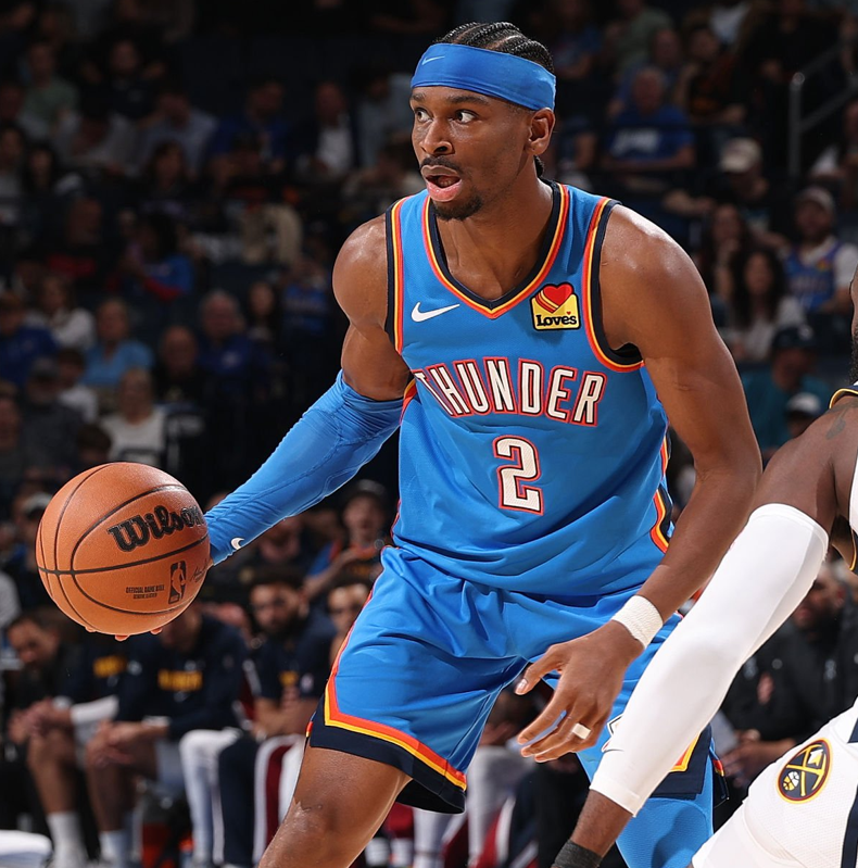 Et au cas où...
SHAI N'A PERDU AUCUN BALLON FACE AUX NUGGETS !

Les joueurs ayant posé un match à 35+PTS, 15+AST et 0 TO ?

LeBron en 2018 face aux Raptors...ET SHAIVONTE CE SOIR.