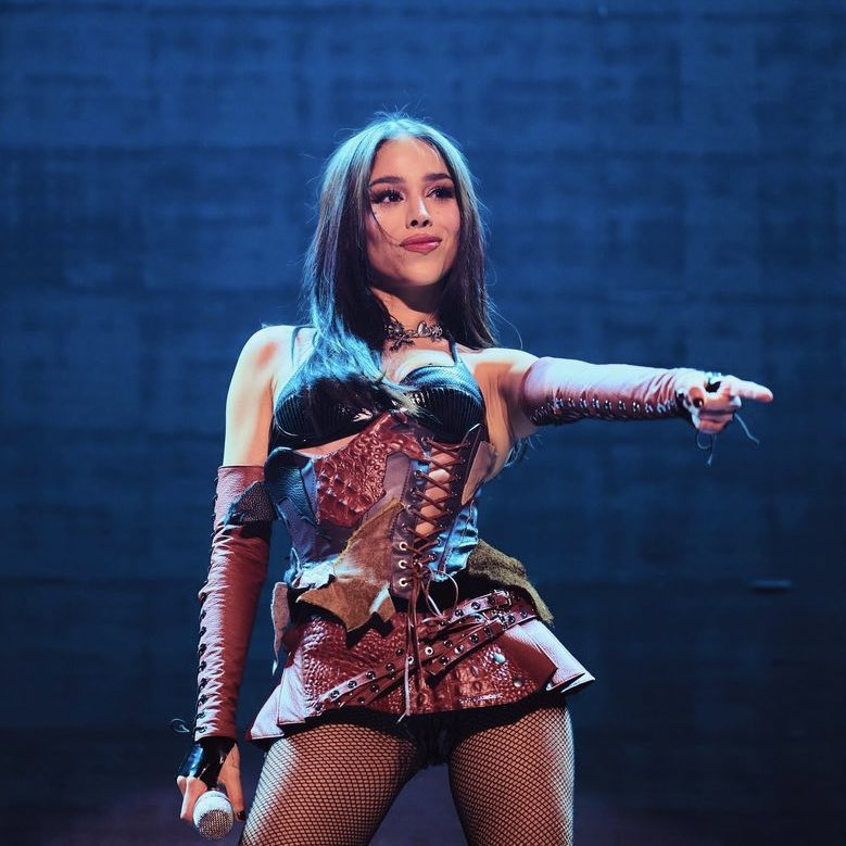 Danna Charts tweet media