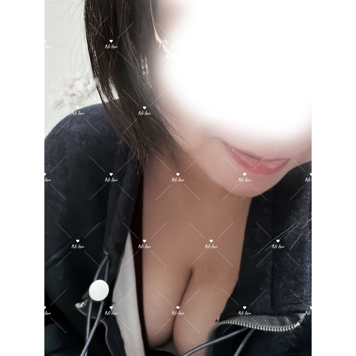 Mr.Lion couple tweet media