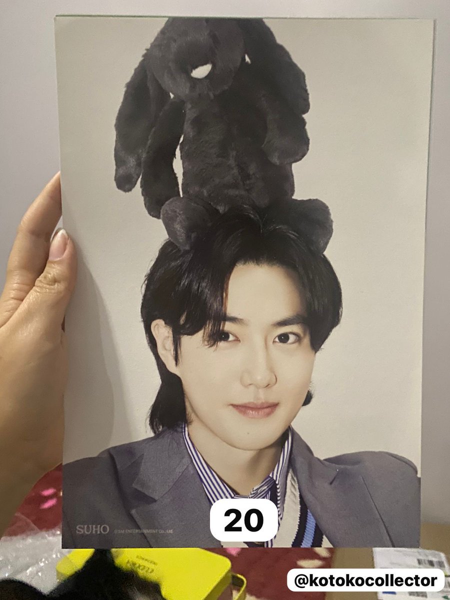hyekyo_png's tweet photo. vendo itens suho (exo) 

valores na imagem + fretes
pagamento imediato 
fotos a4 e postcards
tenho feedbacks positivos no meu perfil
envio feito na sexta-feira 

🔖 exo photocard venda postcard junmyeon chen kyungsoo xiumin chanyeol kai suho sehun baek pcs exol collector kpop https://t.co/kQSze74ilc