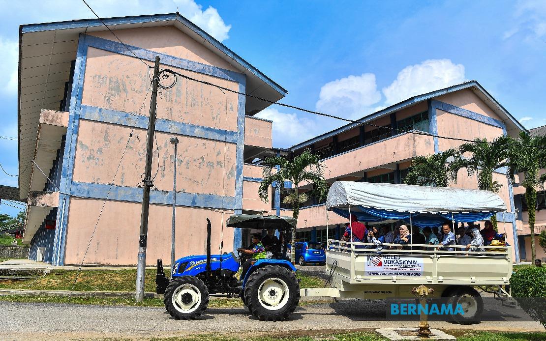 bernamadotcom's tweet image. #TintaMinda Transformasi sekolah menengah berprestasi rendah kepada sekolah vokasional 

bernama.com/bm/tintaminda/… 

#BernamaNews #TVET