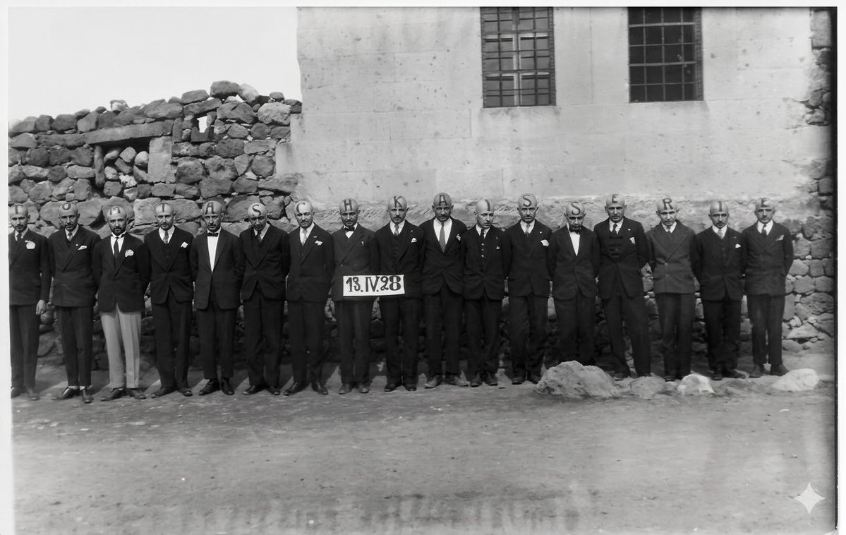 gemici_cuneyt's tweet image. Junkers Versay anlaşması ile Almanya'da havacılığa getirilen kısıtlamalar nedeni ile Rusya'da Moskova yakınlarında Fili ve İsveç'te Malmö yakınlarında uçak fabrikaları kurmuştu. Sovyetler ile çıkan anlaşmazlık sonrası fabrikayı kapatmak zorunda kalınca 1925 yılında ülkemizde bir