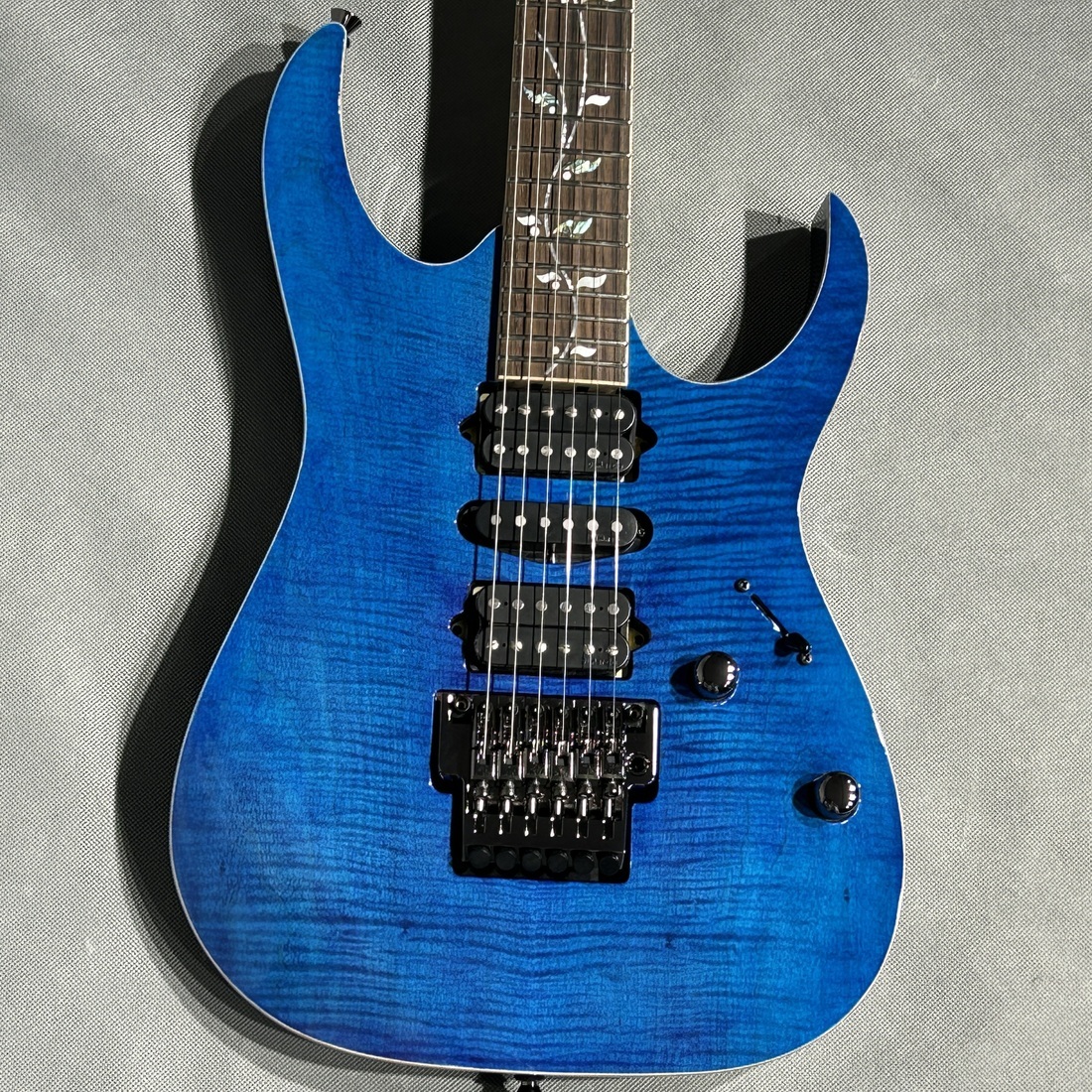 アピタ長久手店】 日本製のアイバニーズが複数本入荷いたしました🎸 j