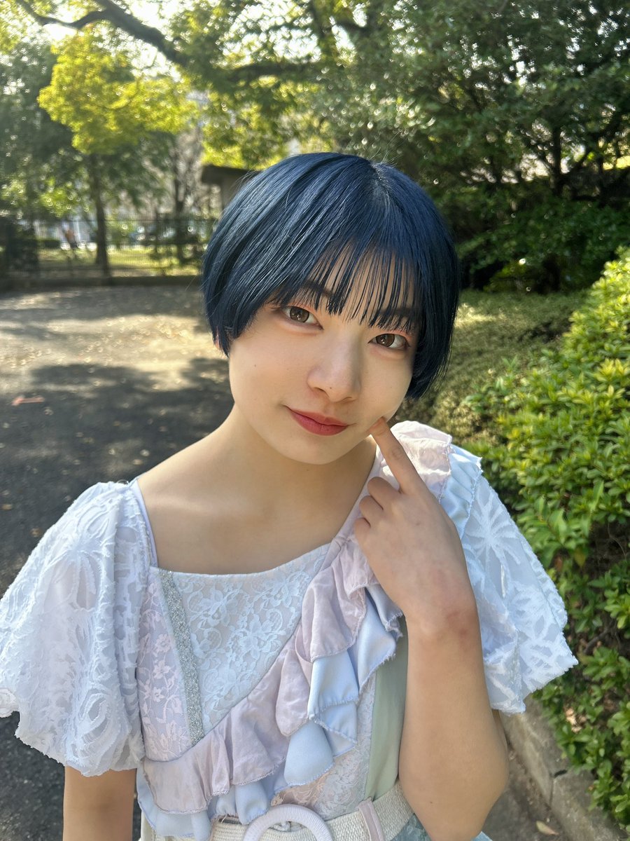 おはようございます🦥

天ぷらが食べたい今日この頃🤤
今週岩永的一大イベントがあるので何とかして色落ちしないように頑張ってます💪

今日も一日お互い無理せず頑張りましょうね！