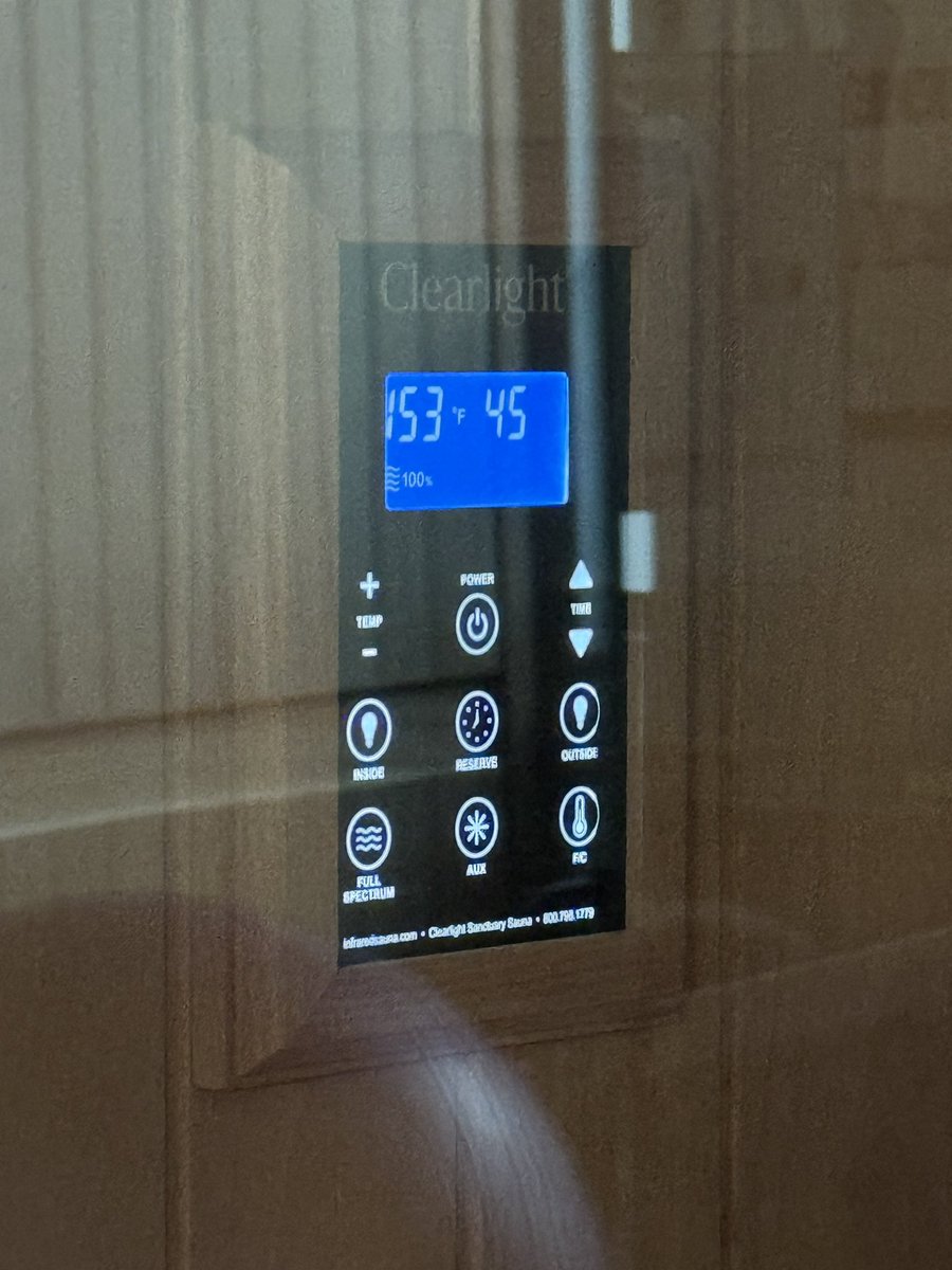 BradenTucci's tweet photo. Starting the week off right
Weight training ✅ 
30 mins treadmill ✅ 
3.4 mph with an 3% incline level
30 mins infrared sauna with red light therapy degrees at 153 degrees ✅ 
10 mins cold plunge @50 degrees ✅
Hot tub time with the World Baseball Classic https://t.co/bOx9FfwmES