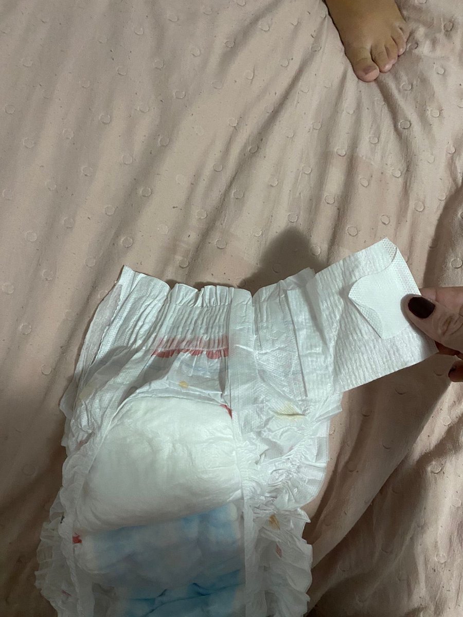 SABRINA🌻 tweet media