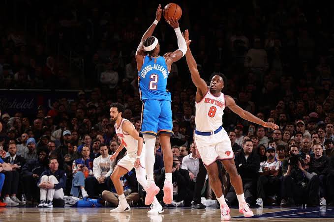 thundercudi's tweet photo. Game winning 3 ball merchant https://t.co/J8a1dlalxO