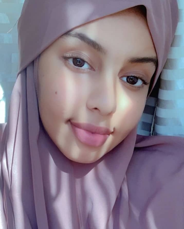 _Fizzah__'s tweet photo. If i gv u my WhatsApp number, would you call me🥰 https://t.co/XgxwsIsn5R