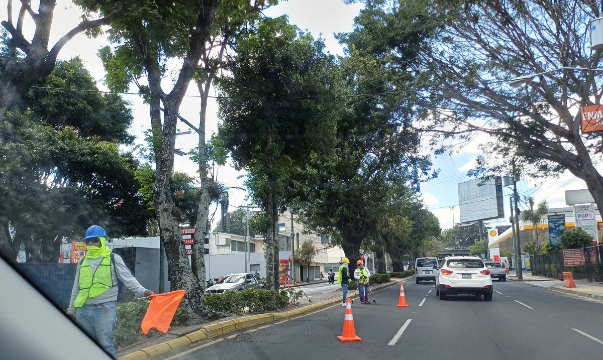 .<a href="/muniguate/">MuniGuate</a> <a href="/RQuinonezL/">Ricardo Quiñónez</a> "Crónica de una Muerte Anunciada"...💔🌳

Asesinos con el rostro cubierto. Malditos.

#NoAlAeroMetro