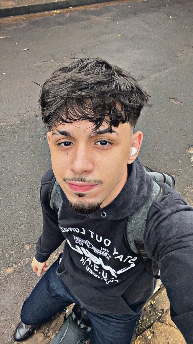 LÉO ✨️ tweet media