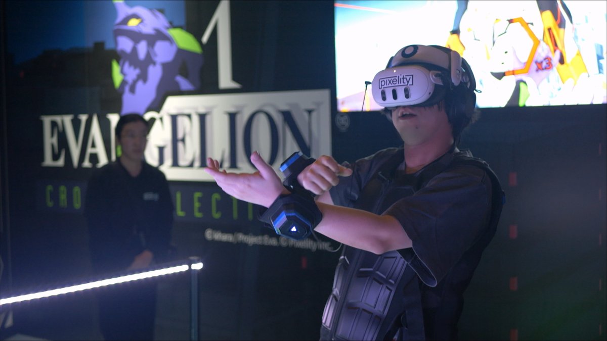 EvangelionXR_GL's tweet photo. 📢 #EvaFes Recap
We had some legendary surprise guests stop by the PIXELITY booth! SEKAI from EXILE (@sekai_official_) and Mafia Kajita (@mafia_kajita)! ✨

Check out some of the highlights from their session 🎥

Between SEKAI’s sudden, clean moves and Mafia Kajita’s hilarious reactions, our staff couldn't stop smiling the entire time! 😄

Seeing everyone have such a great time is exactly what fuels our development team. We’ll keep pushing forward to bring you the best experience possible! 🚀

#EVANGELIONXR
#CrossReflections
#EVANGELION
#エヴァンゲリオン
#エヴァフェス #エヴァ30