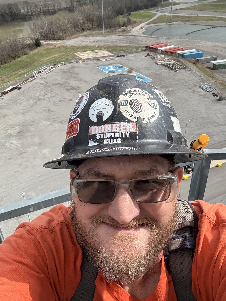 Blue Collar KCY tweet media
