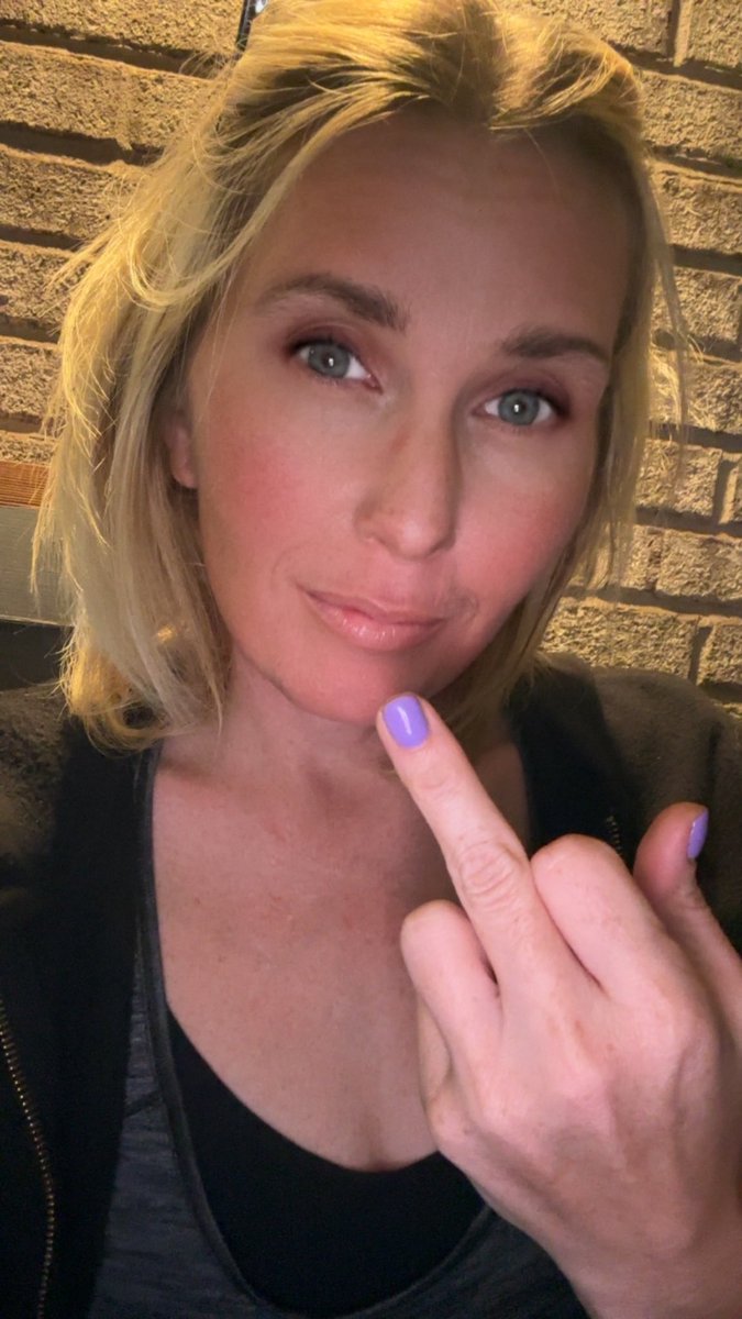 New hair 

New nails 

Go fuck yourself, haters. 

Who’s ready for a glow up?